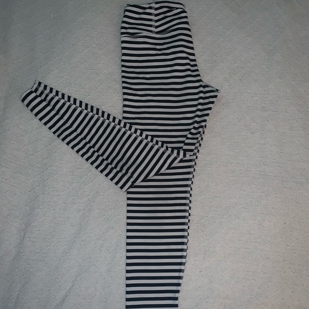 Reebok Striped 7/8 Leggings, Size Medium